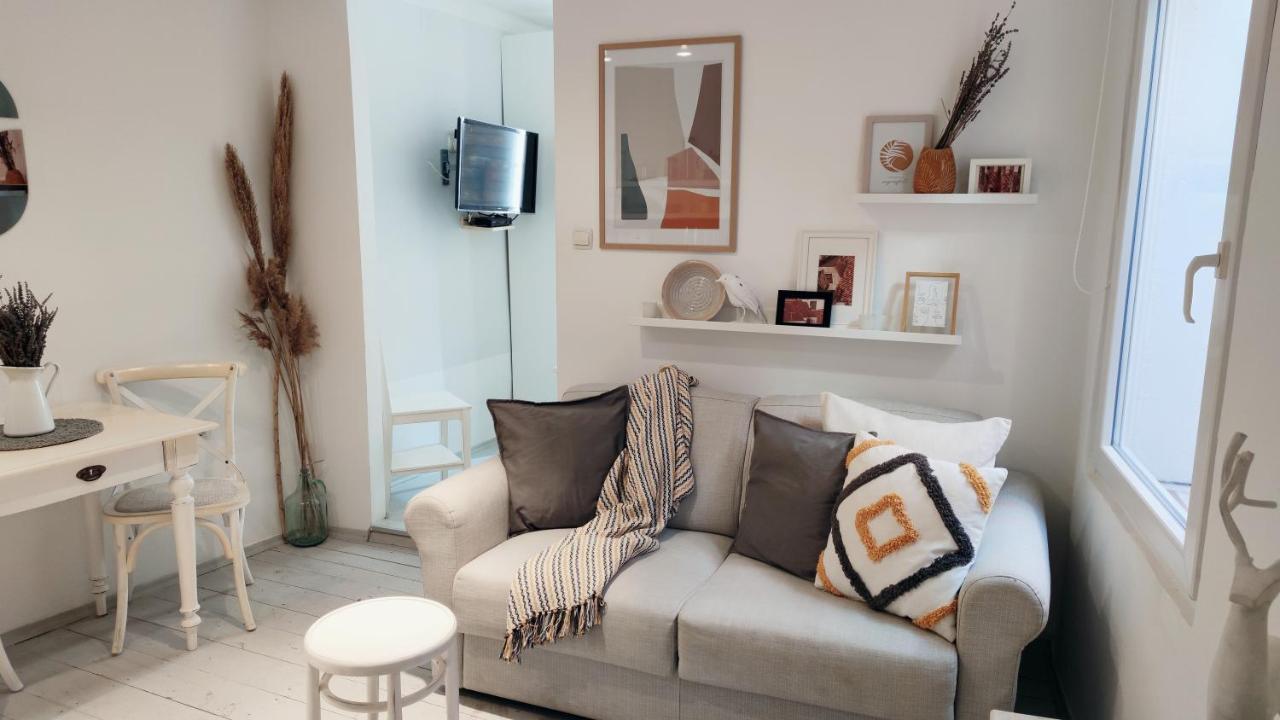 Davor Holiday Apartments โรวีน ภายนอก รูปภาพ
