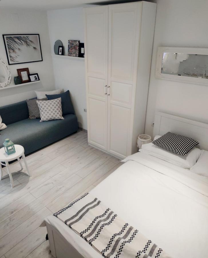 Davor Holiday Apartments โรวีน ภายนอก รูปภาพ